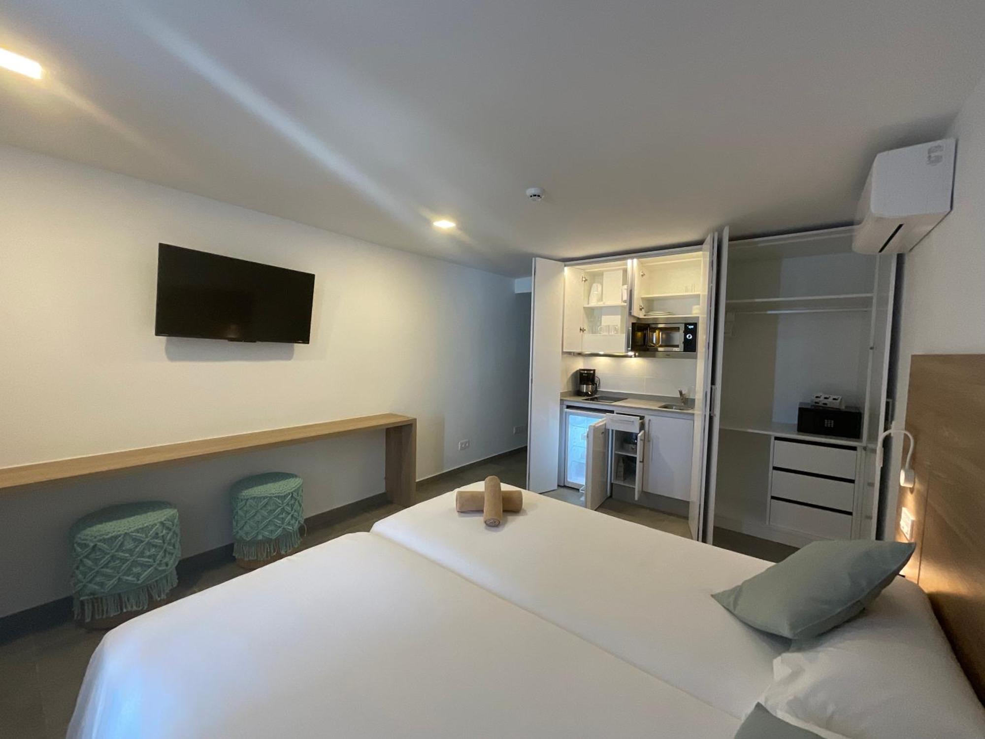 Kikere Studios Puerto del Carmen  Ngoại thất bức ảnh